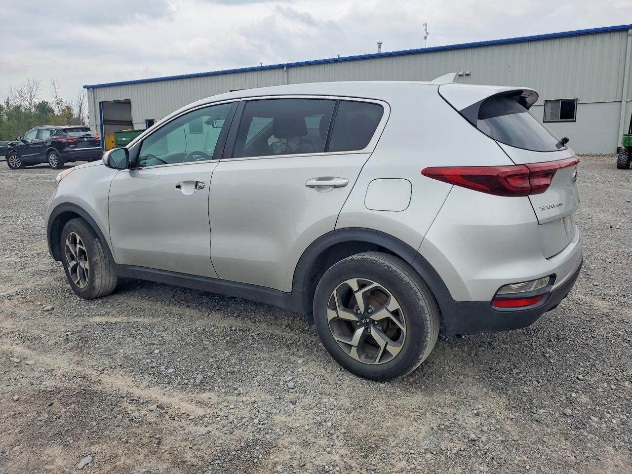 2020 KIA SPORTAGE LX — Фото 2 из 13