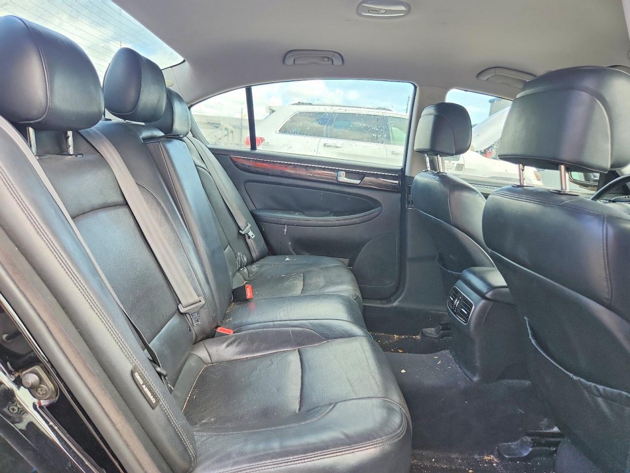 2013 HYUNDAI GENESIS 3.8L — Фото 10 из 13