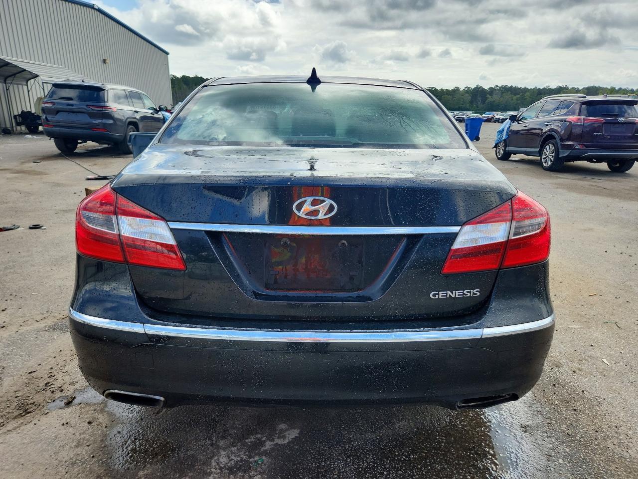 2013 HYUNDAI GENESIS 3.8L — Фото 6 из 13