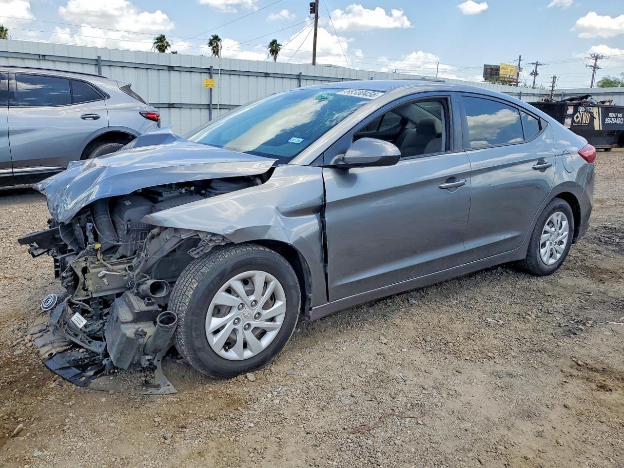 2018 HYUNDAI ELANTRA 5NPD74LF5JH396564