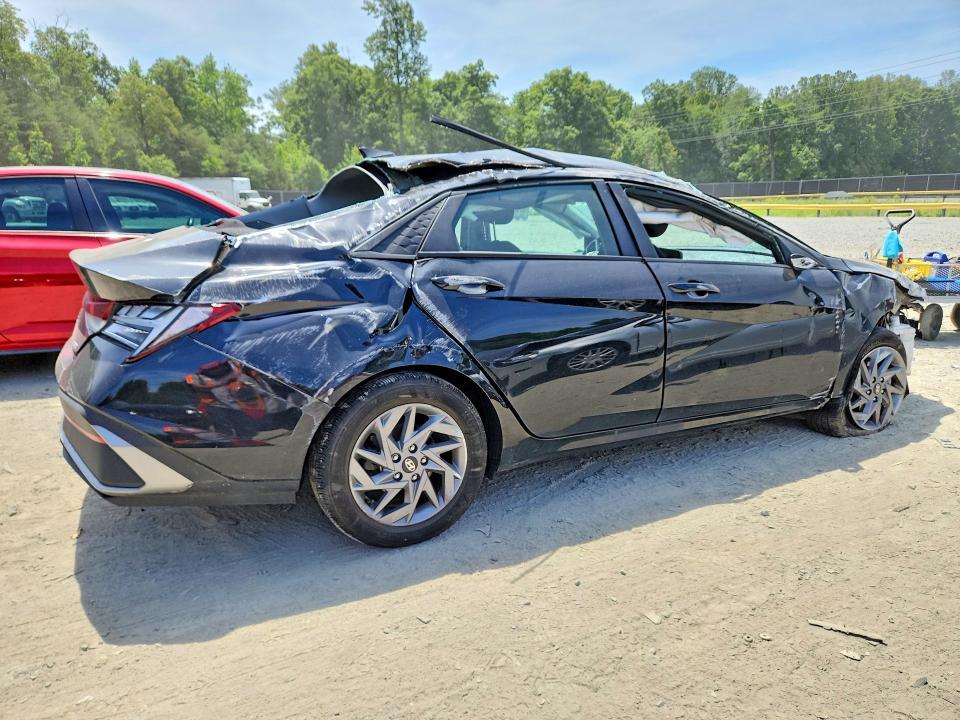 2024 HYUNDAI ELANTRA BLUE — Фото 3 из 12