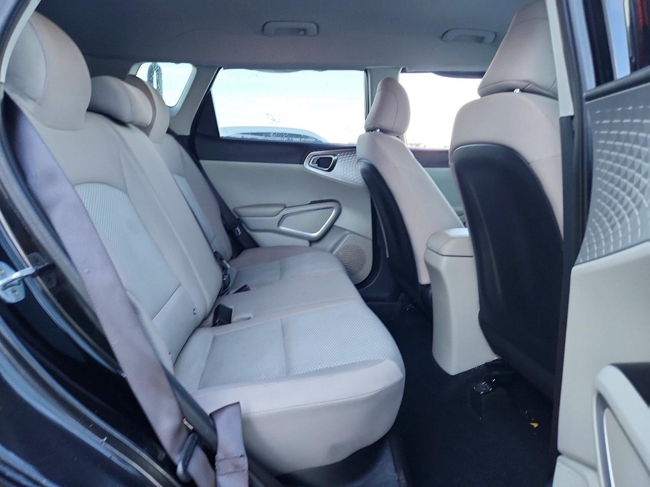 2023 KIA SOUL LX — Фото 10 из 12