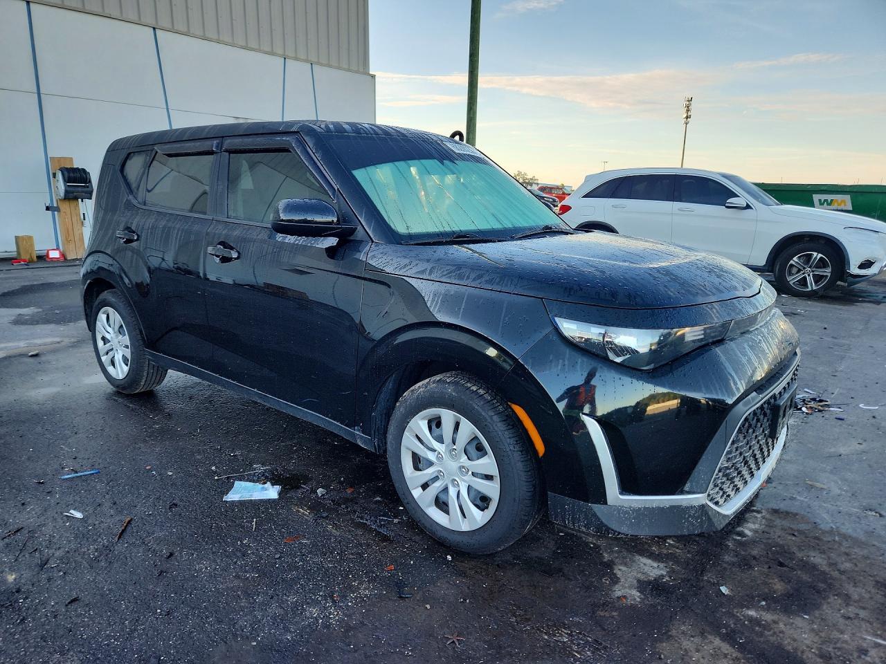 2023 KIA SOUL LX — Фото 4 из 12