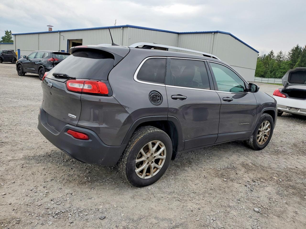 2018 JEEP CHEROKEE LATITUDE PLUS — Фото 3 из 13