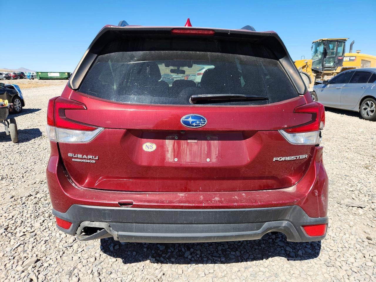 2021 SUBARU FORESTER PREMIUM — Фото 6 из 12