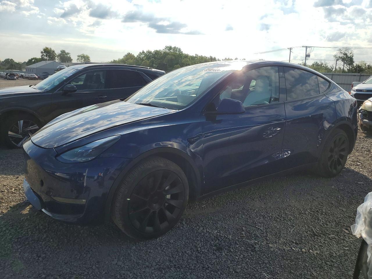 2022 TESLA MODEL Y 7SAYGDEE5NF419001