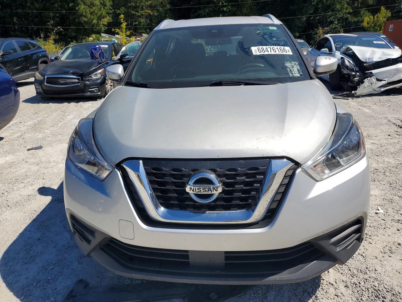 2020 NISSAN KICKS SV — Фото 5 из 12