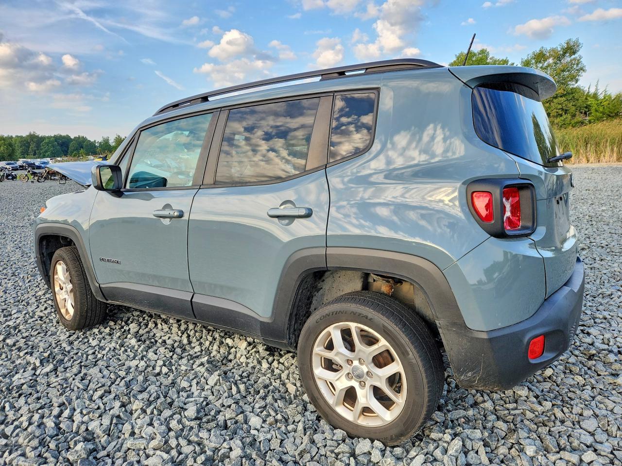 2018 JEEP RENEGADE LATITUDE — Фото 2 из 13