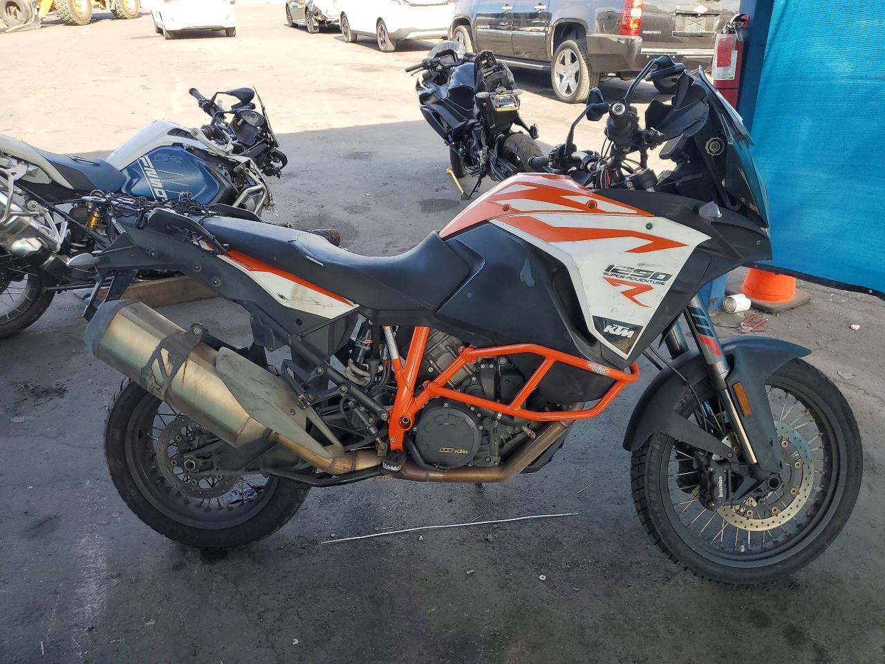 2017 KTM 1290 VBKV59405HM959113