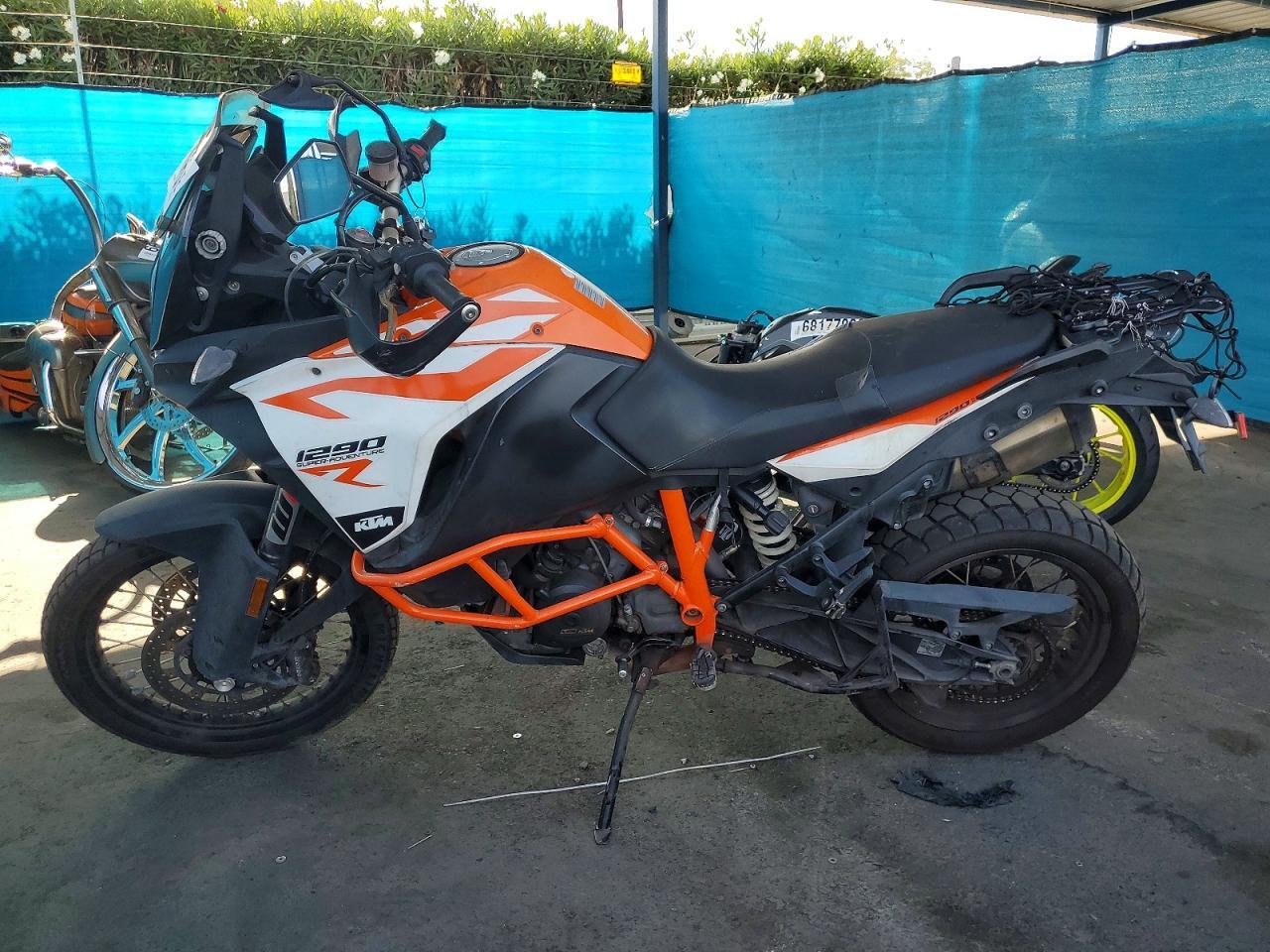 VBKV59405HM959113 2017 KTM 1290 photo no. 3