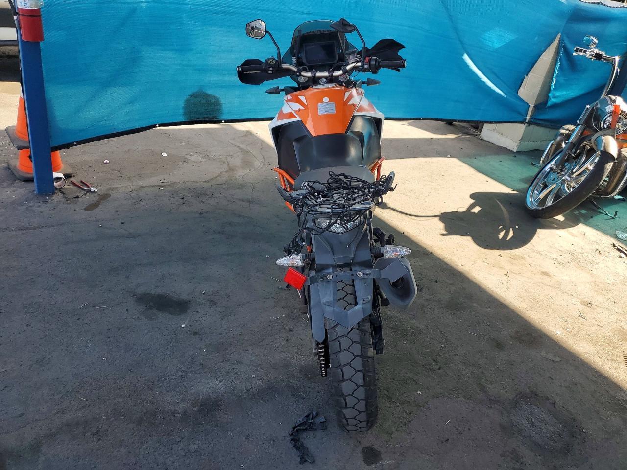 VBKV59405HM959113 2017 KTM 1290 photo no. 4