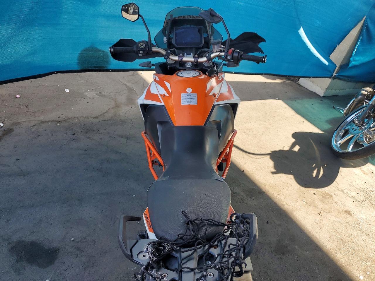 VBKV59405HM959113 2017 KTM 1290 photo no. 6