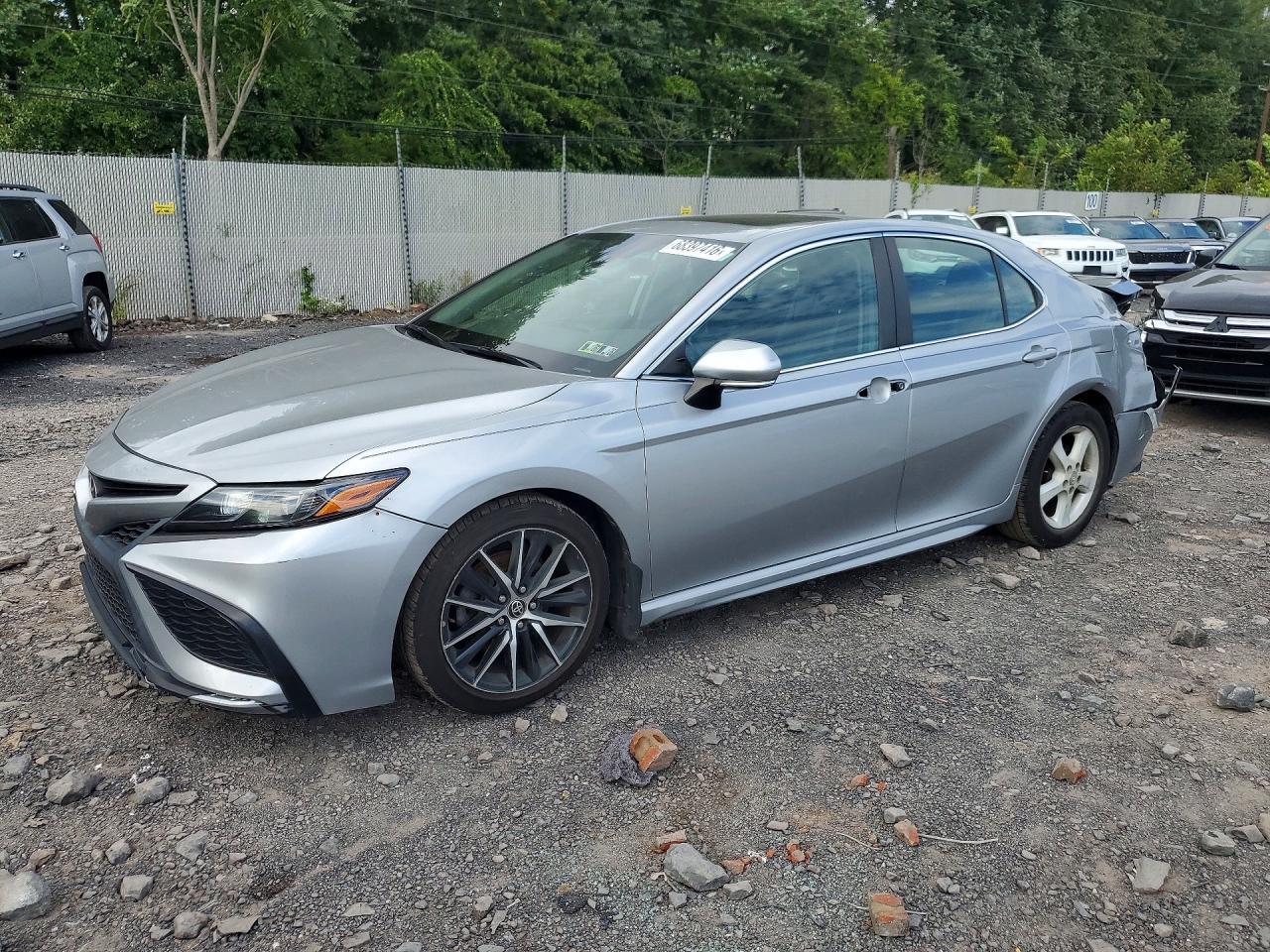 2022 TOYOTA CAMRY SE