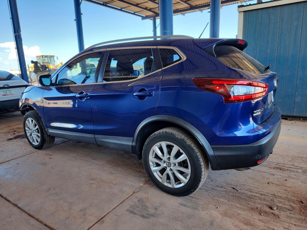 2020 NISSAN ROGUE SPORT SV — Фото 2 из 14