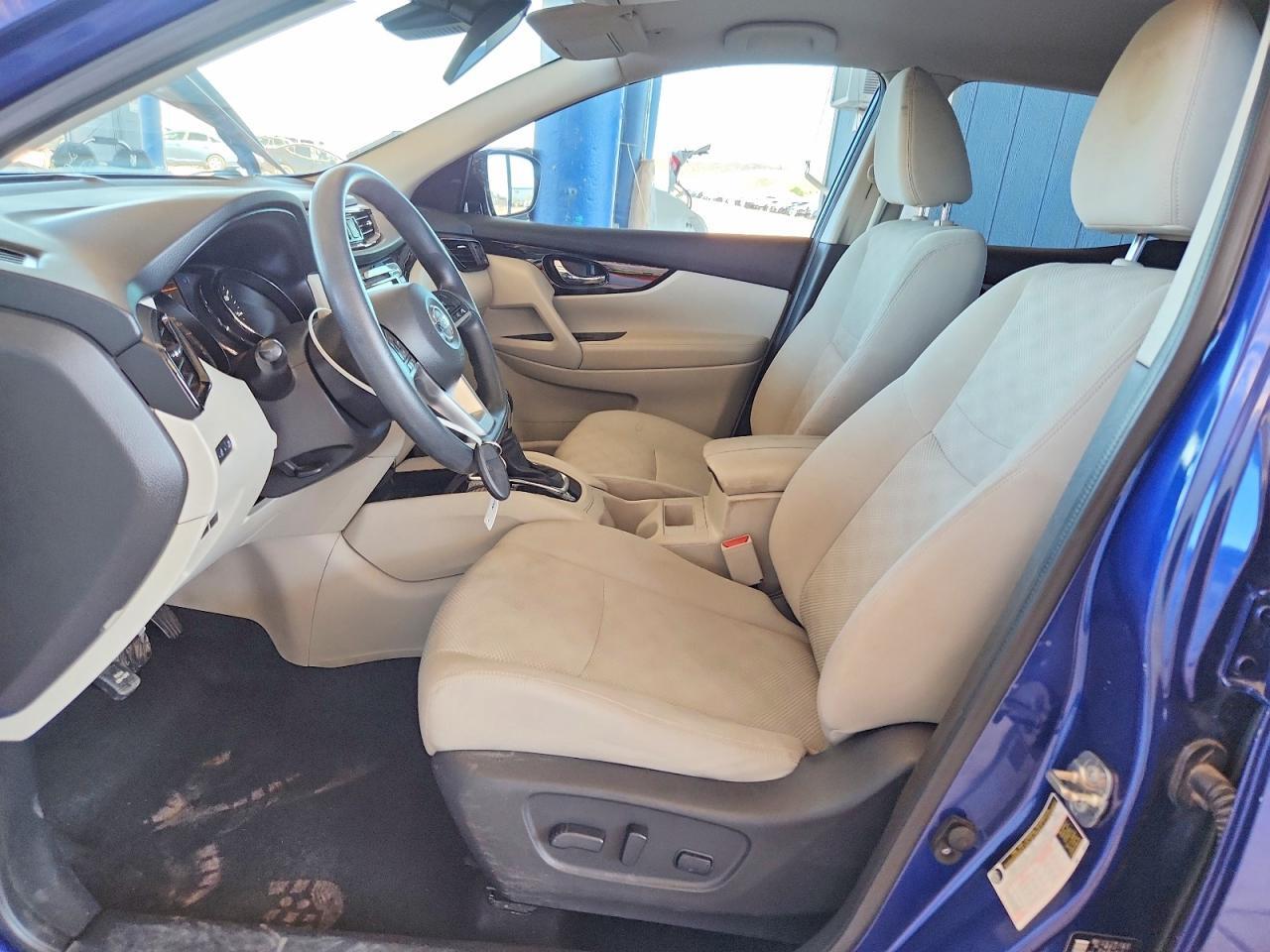 2020 NISSAN ROGUE SPORT SV — Фото 7 из 14