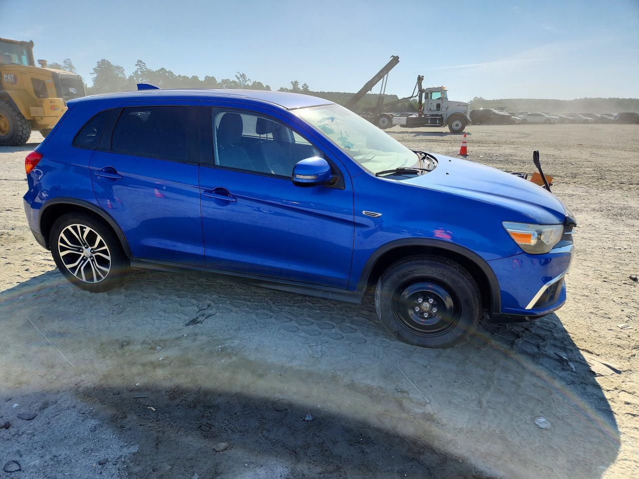 2019 MITSUBISHI OUTLANDER SPORT ES — Фото 4 из 13