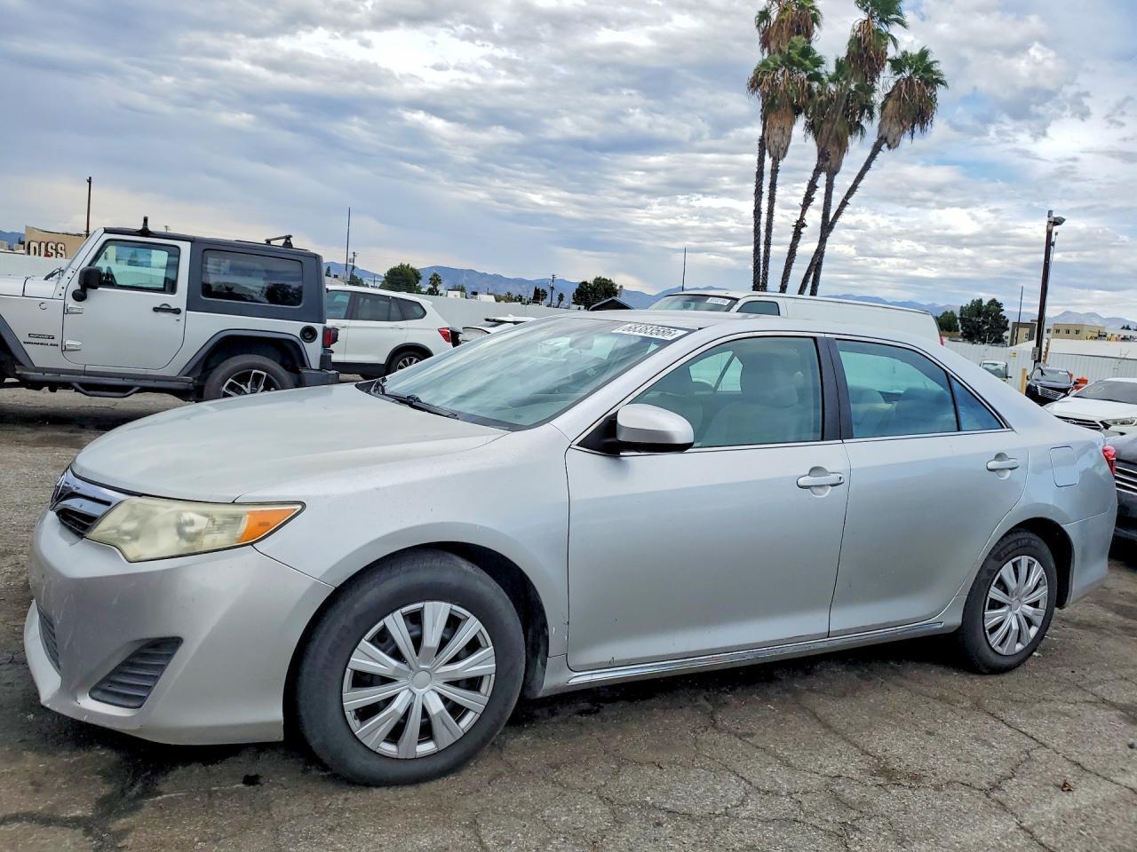 2014 TOYOTA CAMRY LE