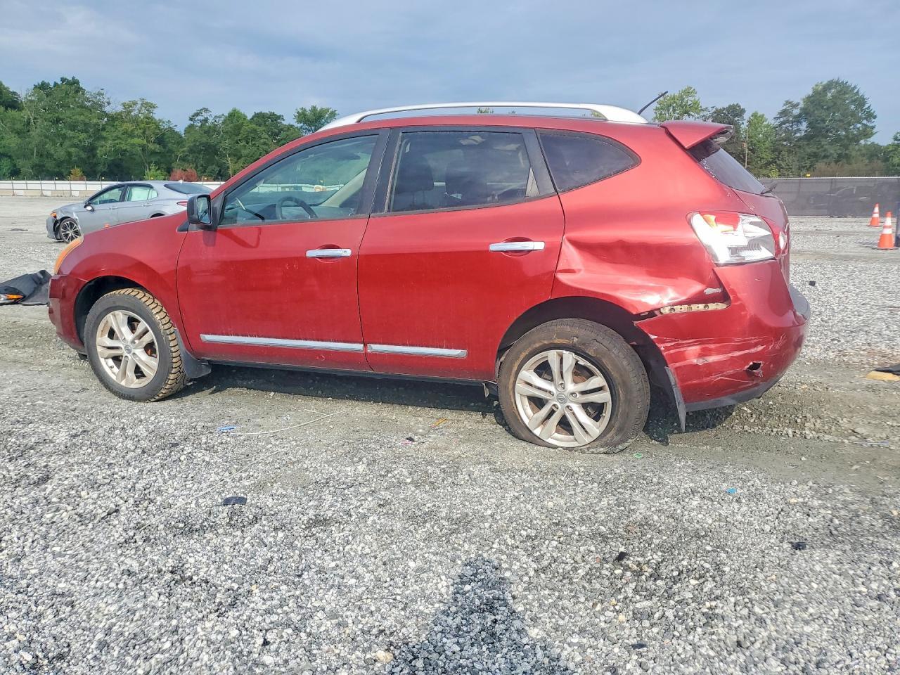 2015 NISSAN ROGUE SELECT S — Фото 2 из 13