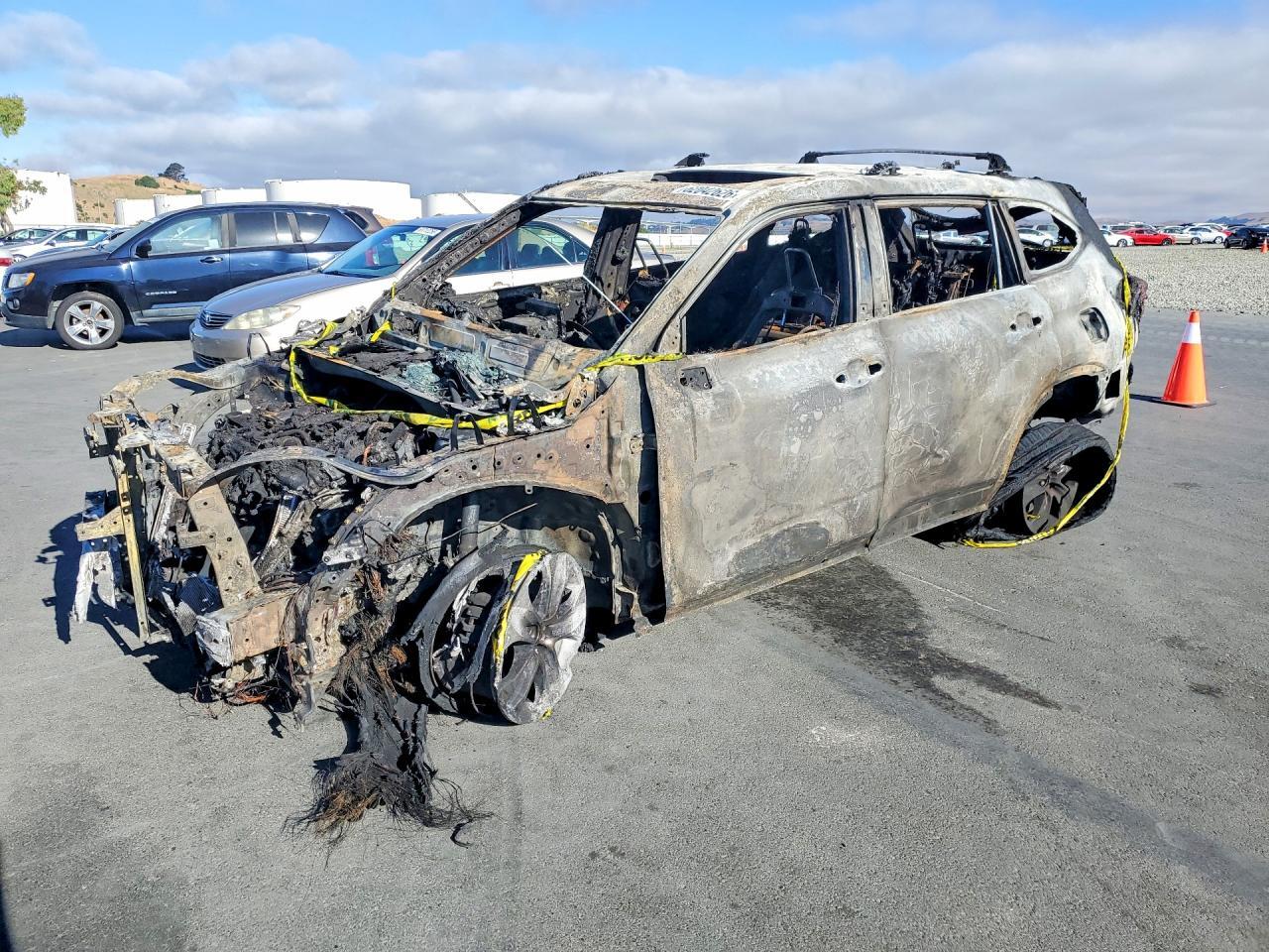 2022 TOYOTA HIGHLANDER HYBRID 5TDHBRCH5NS547465