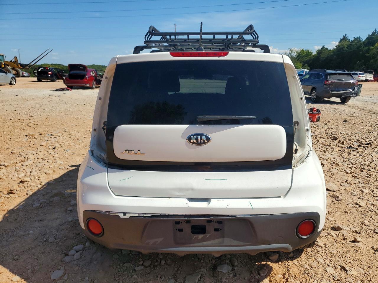 2018 KIA SOUL BASE — Фото 6 из 13