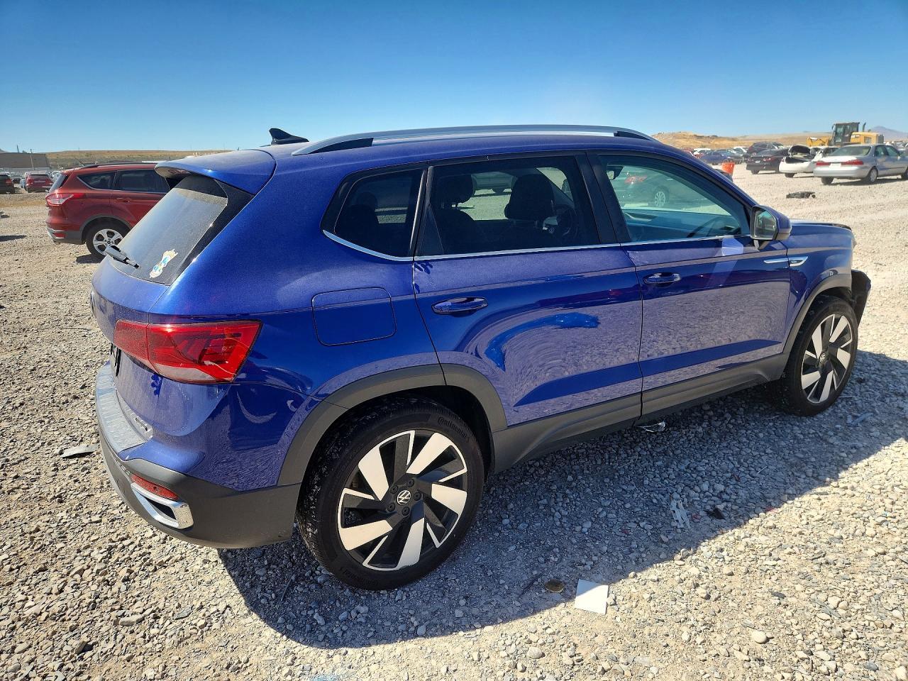 2024 VOLKSWAGEN TAOS SEL — Фото 3 из 12