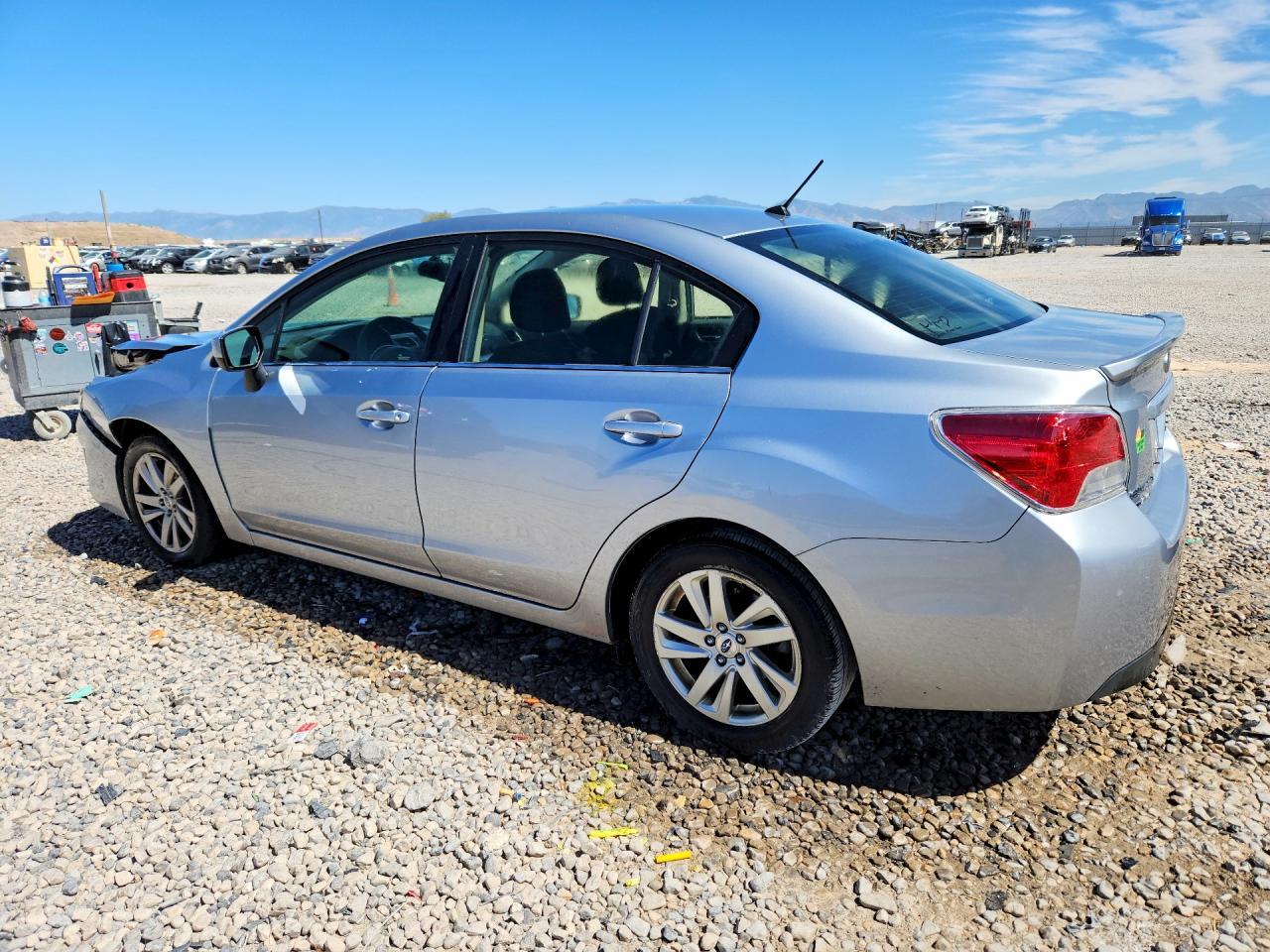 2015 SUBARU IMPREZA PREMIUM — Фото 2 из 12