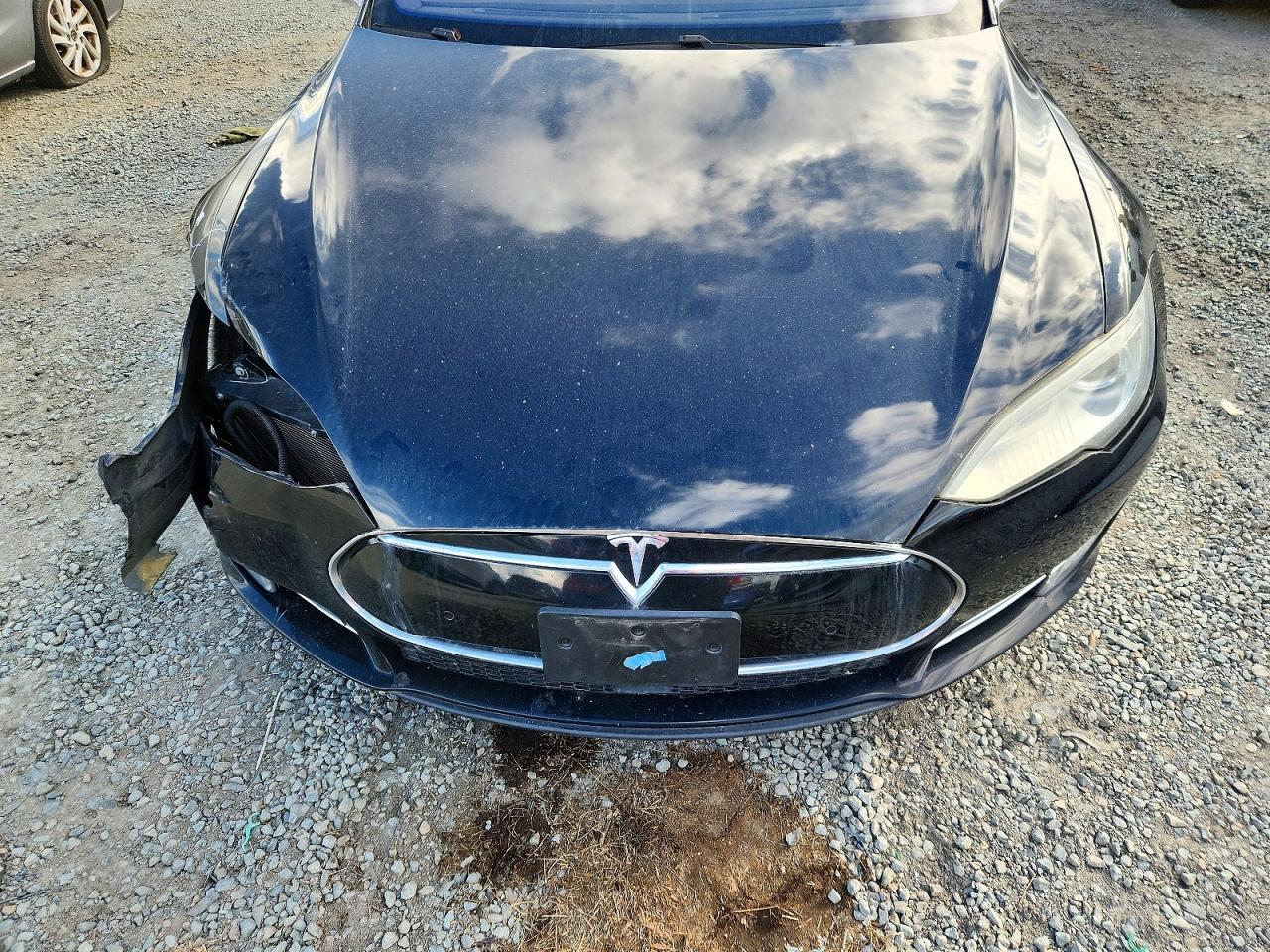 2015 TESLA MODEL S P85D — Фото 11 из 12