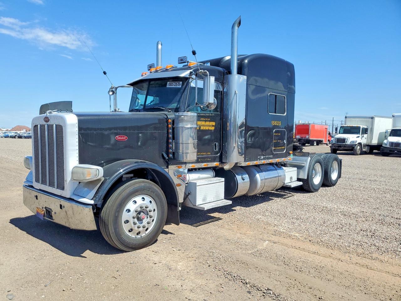 2013 PETERBILT 388 SEMI TRUCK
