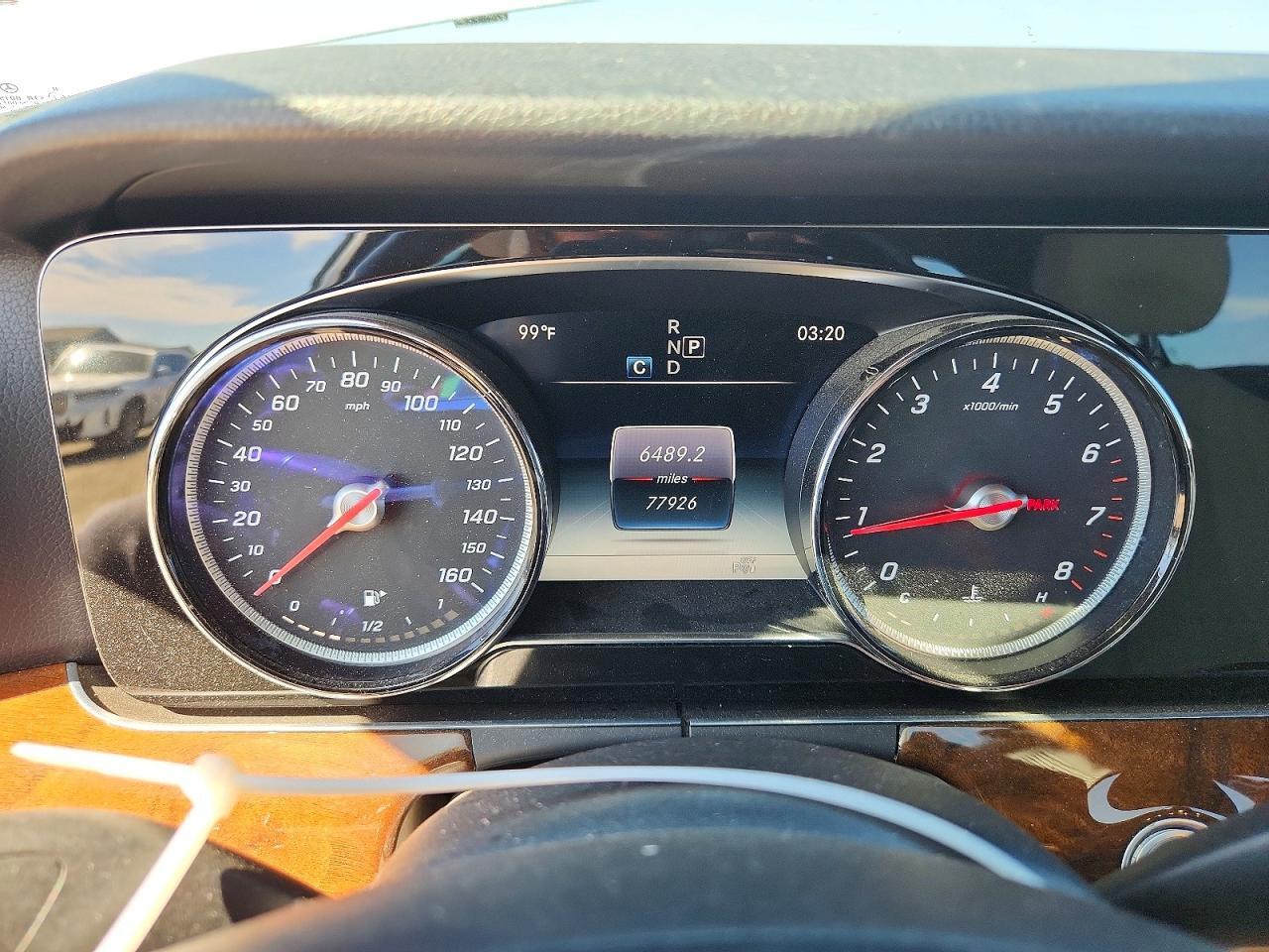 2018 MERCEDES-BENZ E 300 4MATIC — Фото 9 из 13