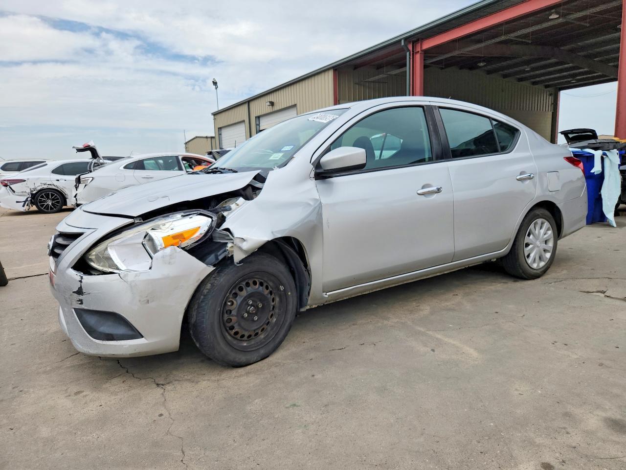 2019 NISSAN VERSA 3N1CN7AP4KL833134