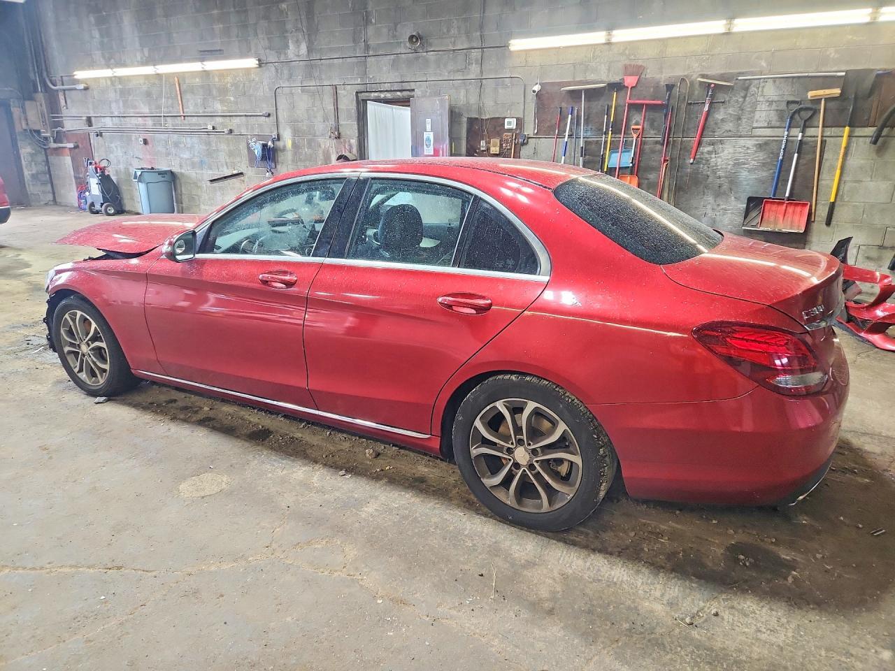 2016 MERCEDES-BENZ C 300 — Фото 2 из 13