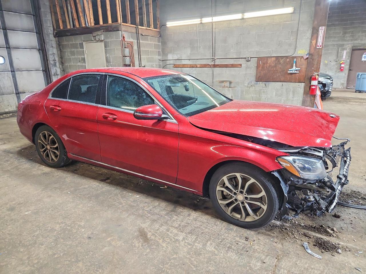 2016 MERCEDES-BENZ C 300 — Фото 4 из 13