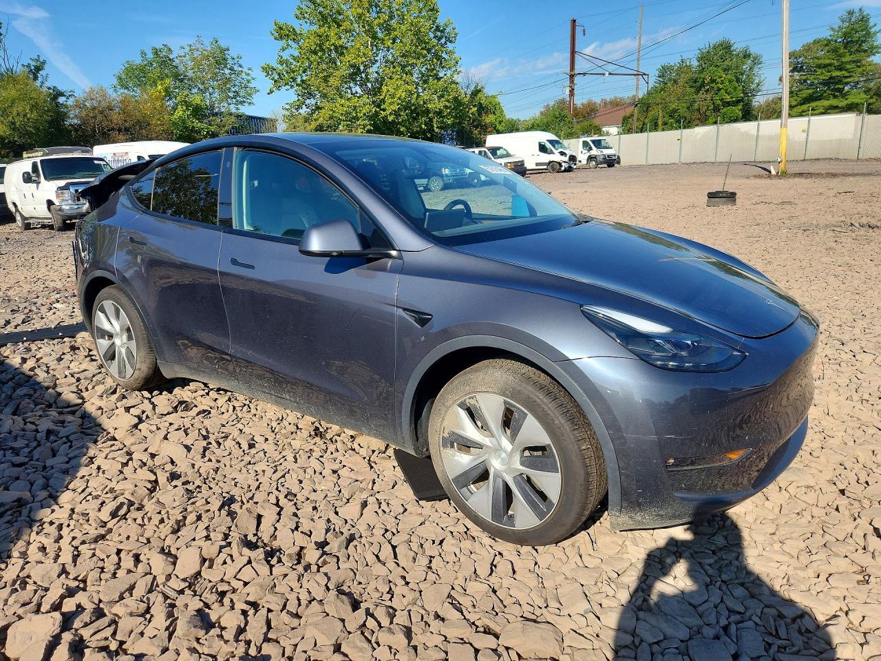 2023 TESLA MODEL Y — Фото 4 из 13
