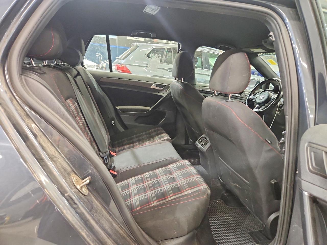 3VW5T7AU5LM016894 2020 VOLKSWAGEN GTI photo no. 10
