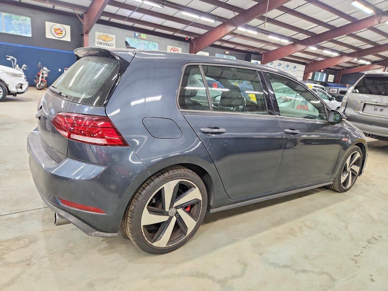 3VW5T7AU5LM016894 2020 VOLKSWAGEN GTI photo no. 3
