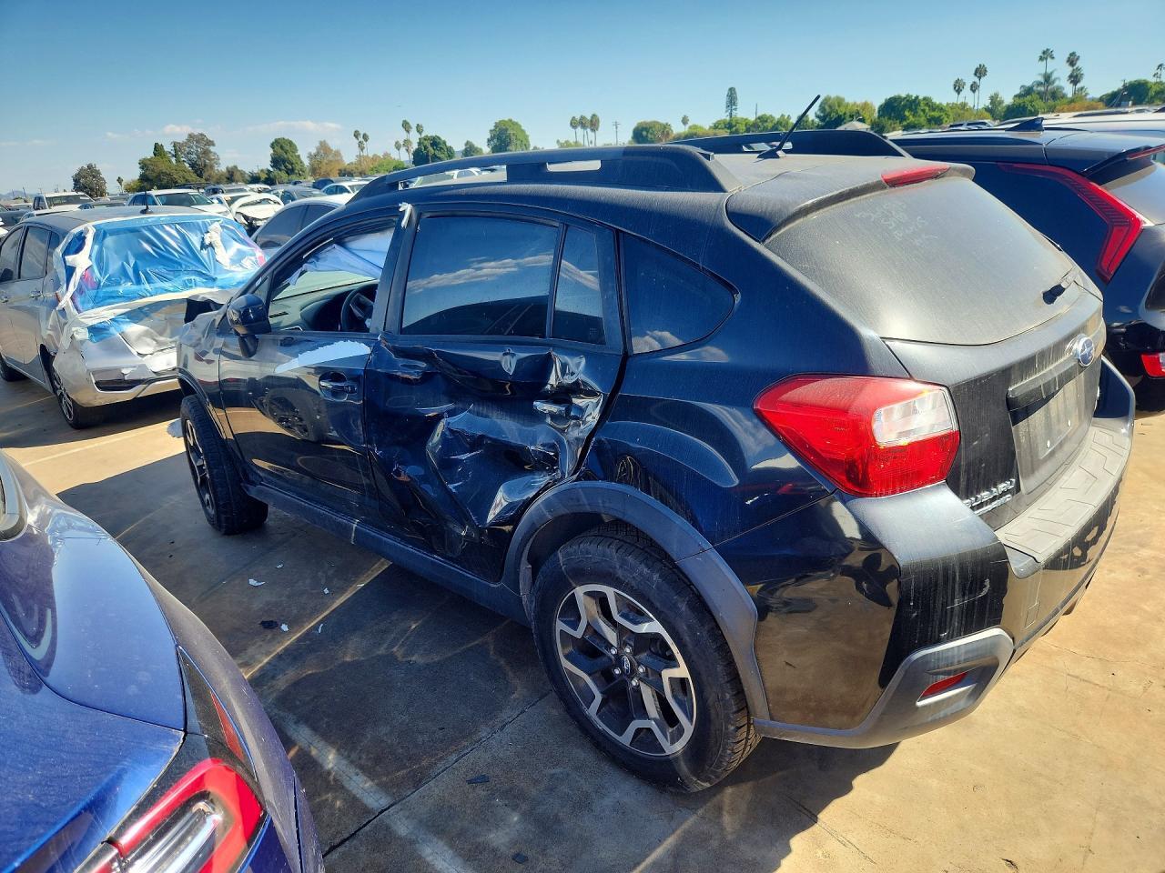 2017 SUBARU CROSSTREK PREMIUM — Фото 2 из 14