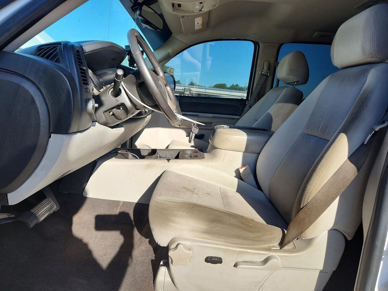 2009 CHEVROLET SILVERADO C1500 LT — Фото 7 из 12