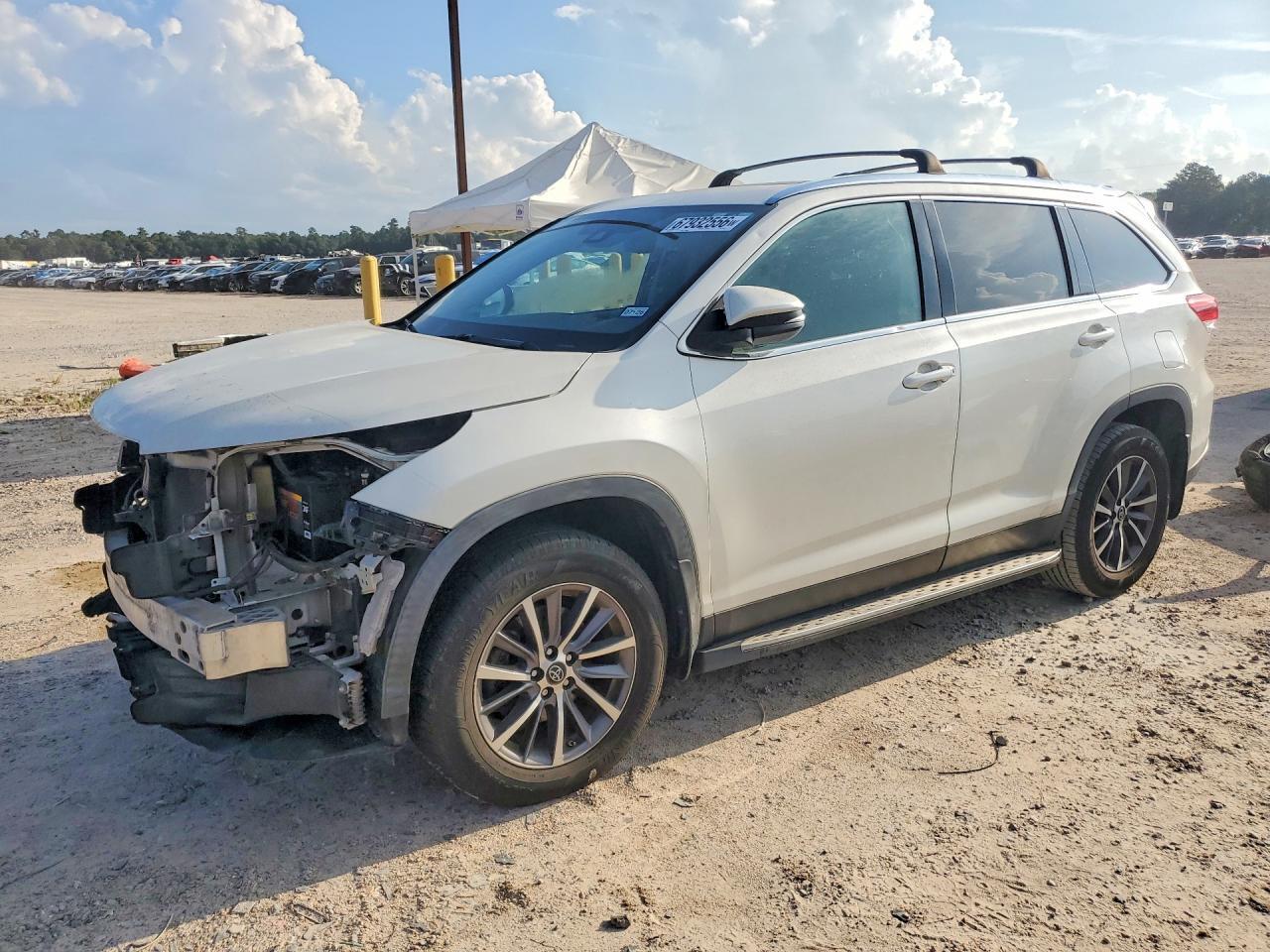 2019 TOYOTA HIGHLANDER 5TDKZRFH0KS565235