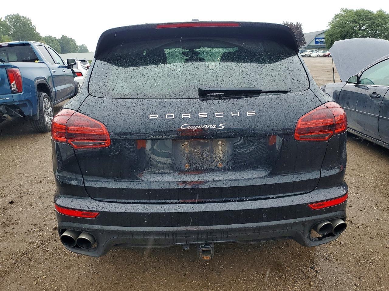 WP1AB2A29JLA60447 2018 PORSCHE CAYENNE photo no. 6