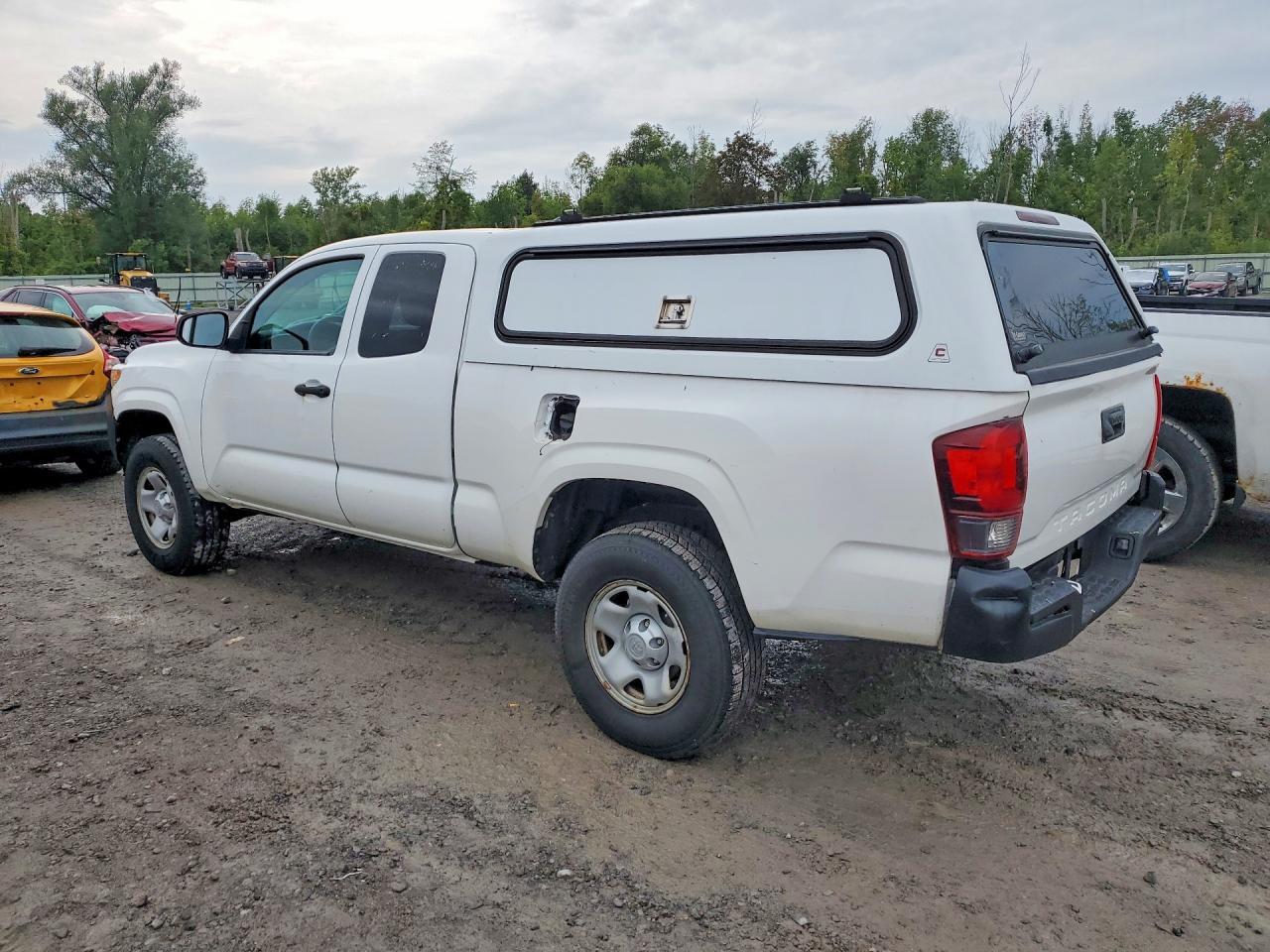 2019 TOYOTA TACOMA SR — Фото 2 из 12