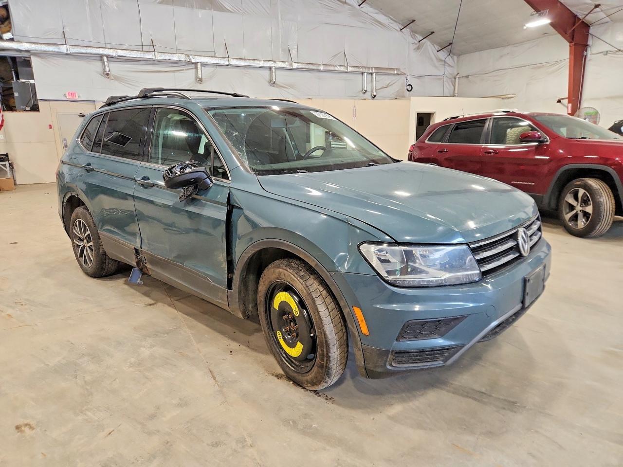 2019 VOLKSWAGEN TIGUAN SE — Фото 4 из 14