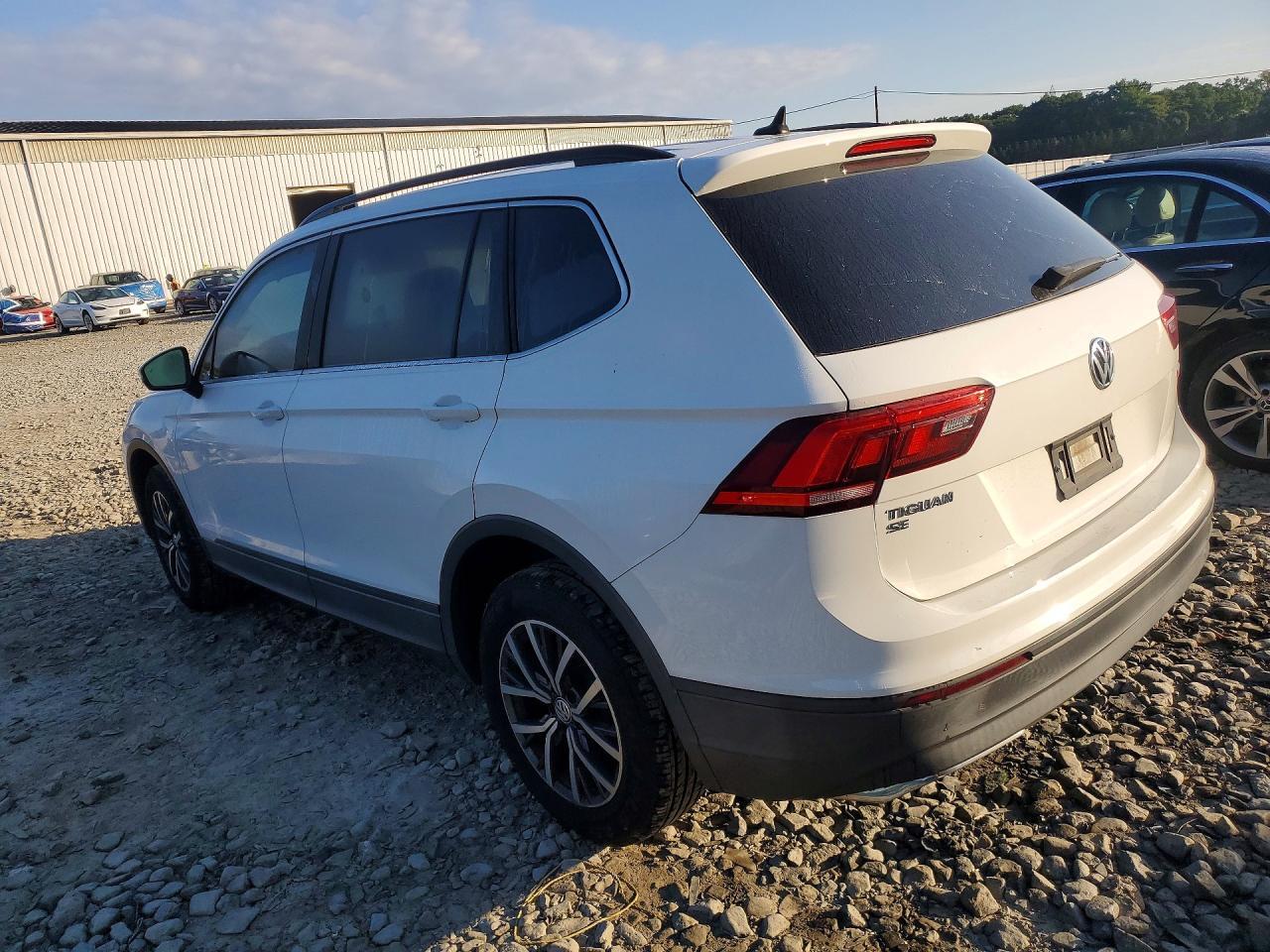 2019 VOLKSWAGEN TIGUAN SE — Фото 2 из 12