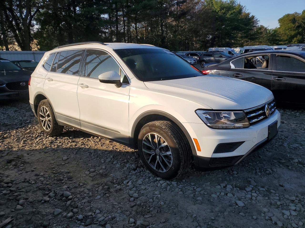 2019 VOLKSWAGEN TIGUAN SE — Фото 4 из 12
