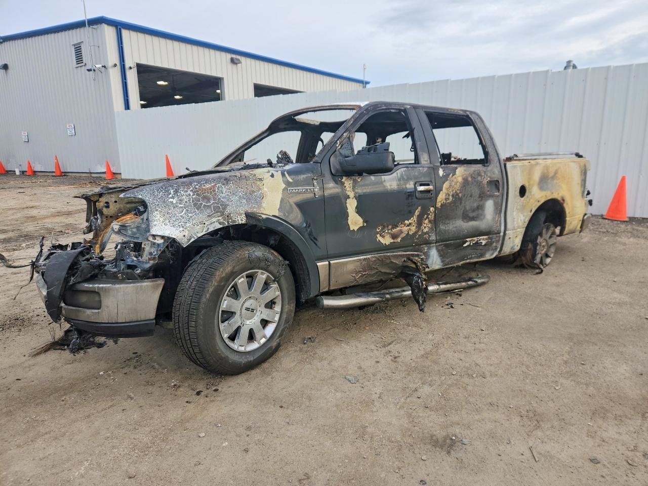 2006 LINCOLN MARK LT 5LTPW18566FJ01873