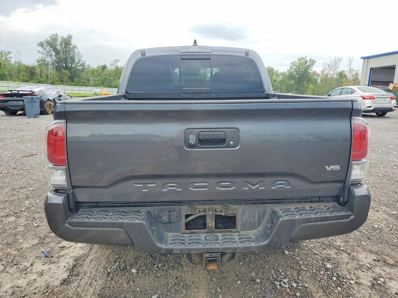 2023 TOYOTA TACOMA TRD SPORT — Фото 6 из 12