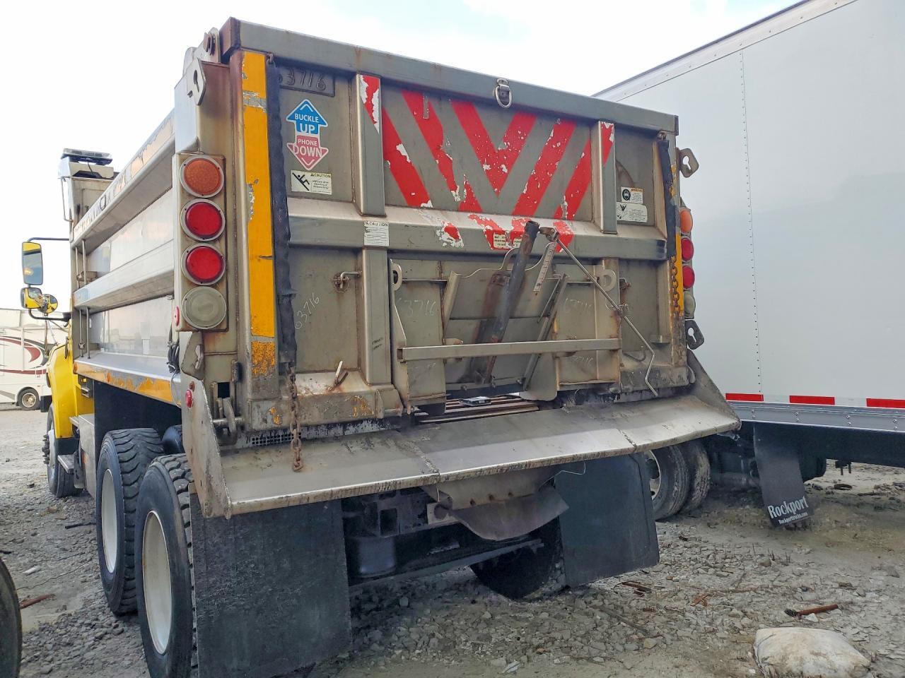 2011 FREIGHTLINER BUSINESS CLASS M2 DUMP TRUCK — Фото 2 из 12