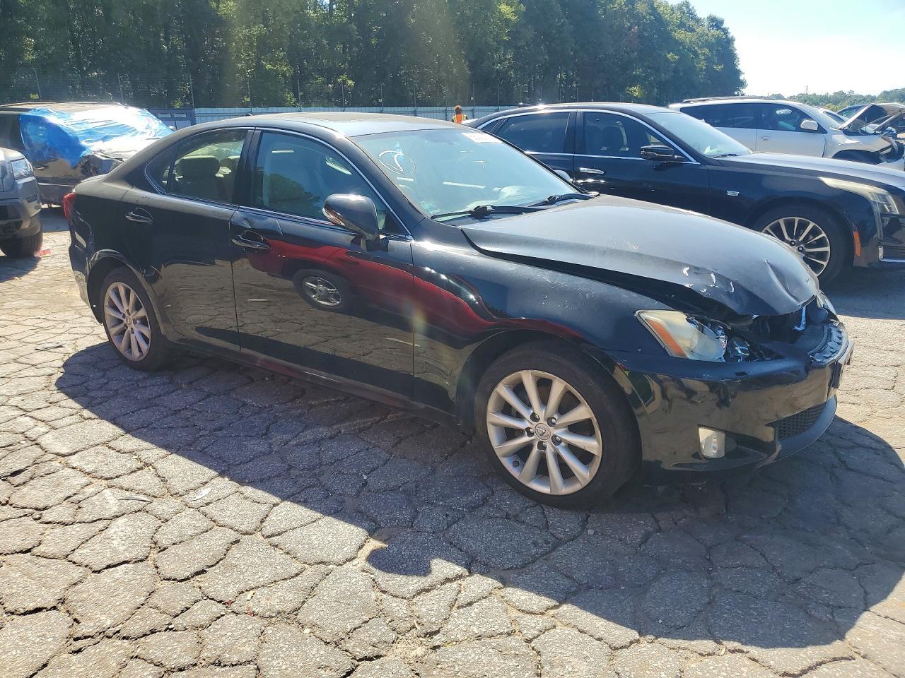 2010 LEXUS IS 250 — Фото 4 из 12
