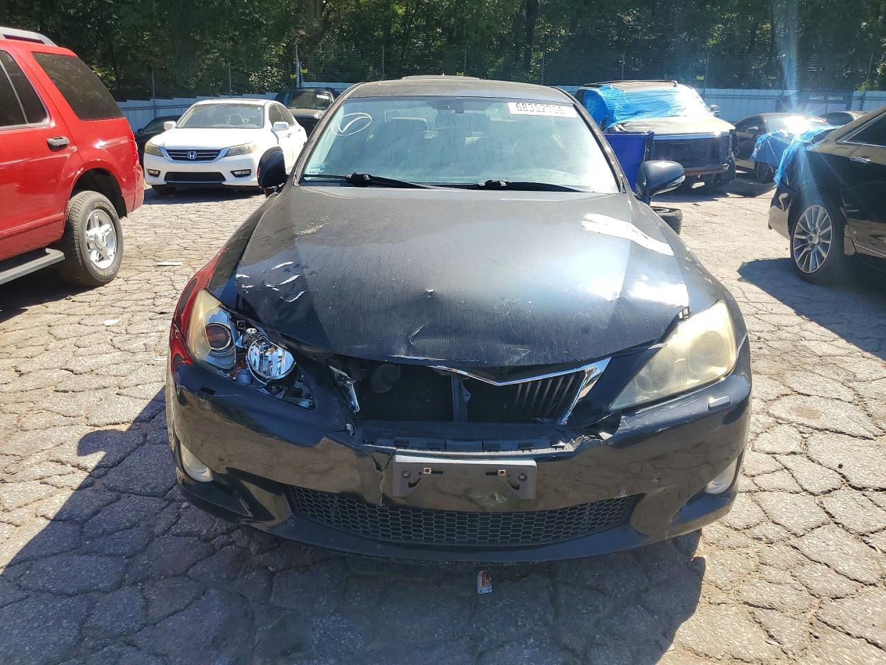 2010 LEXUS IS 250 — Фото 5 из 12