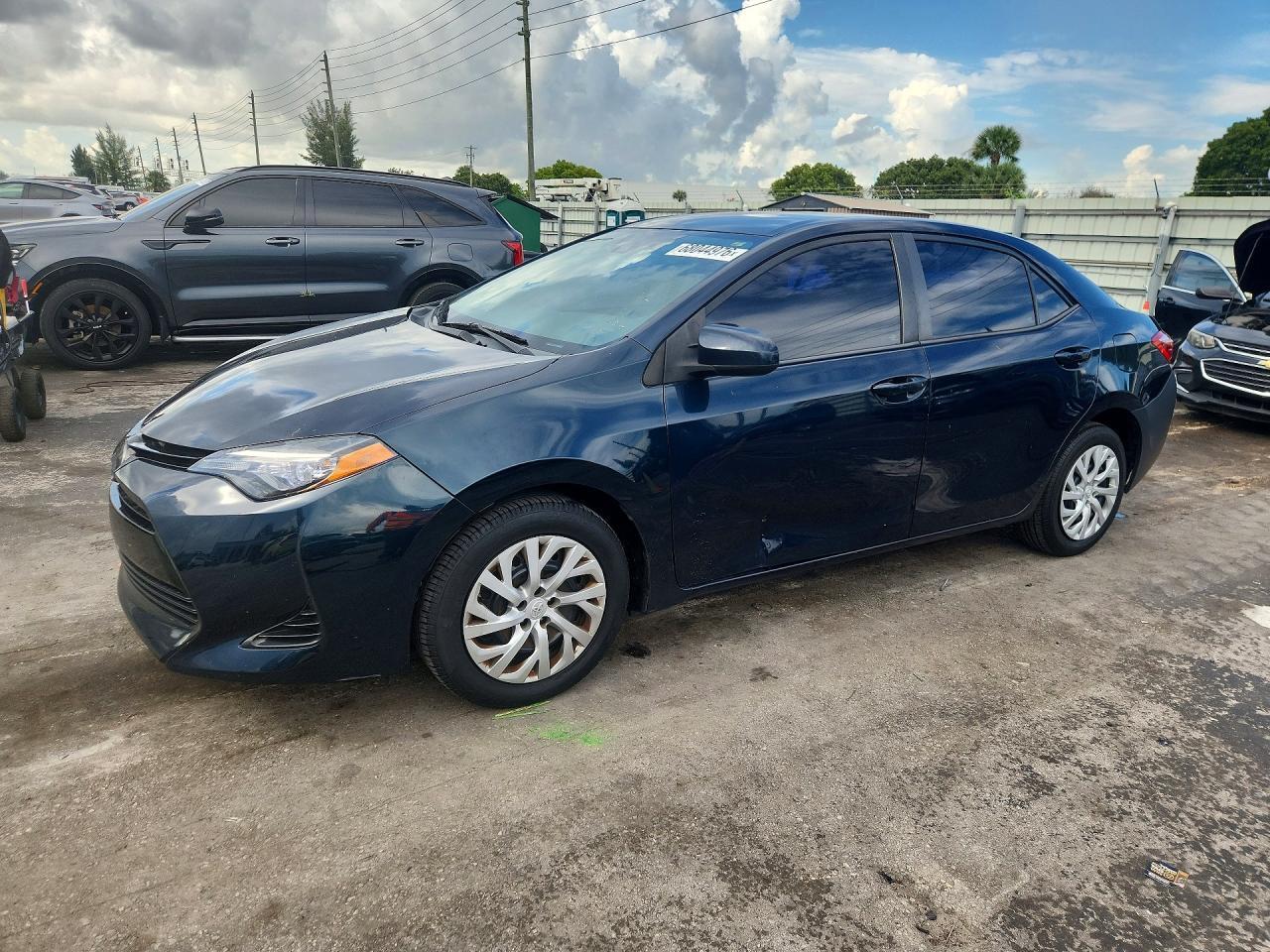 2018 TOYOTA COROLLA LE