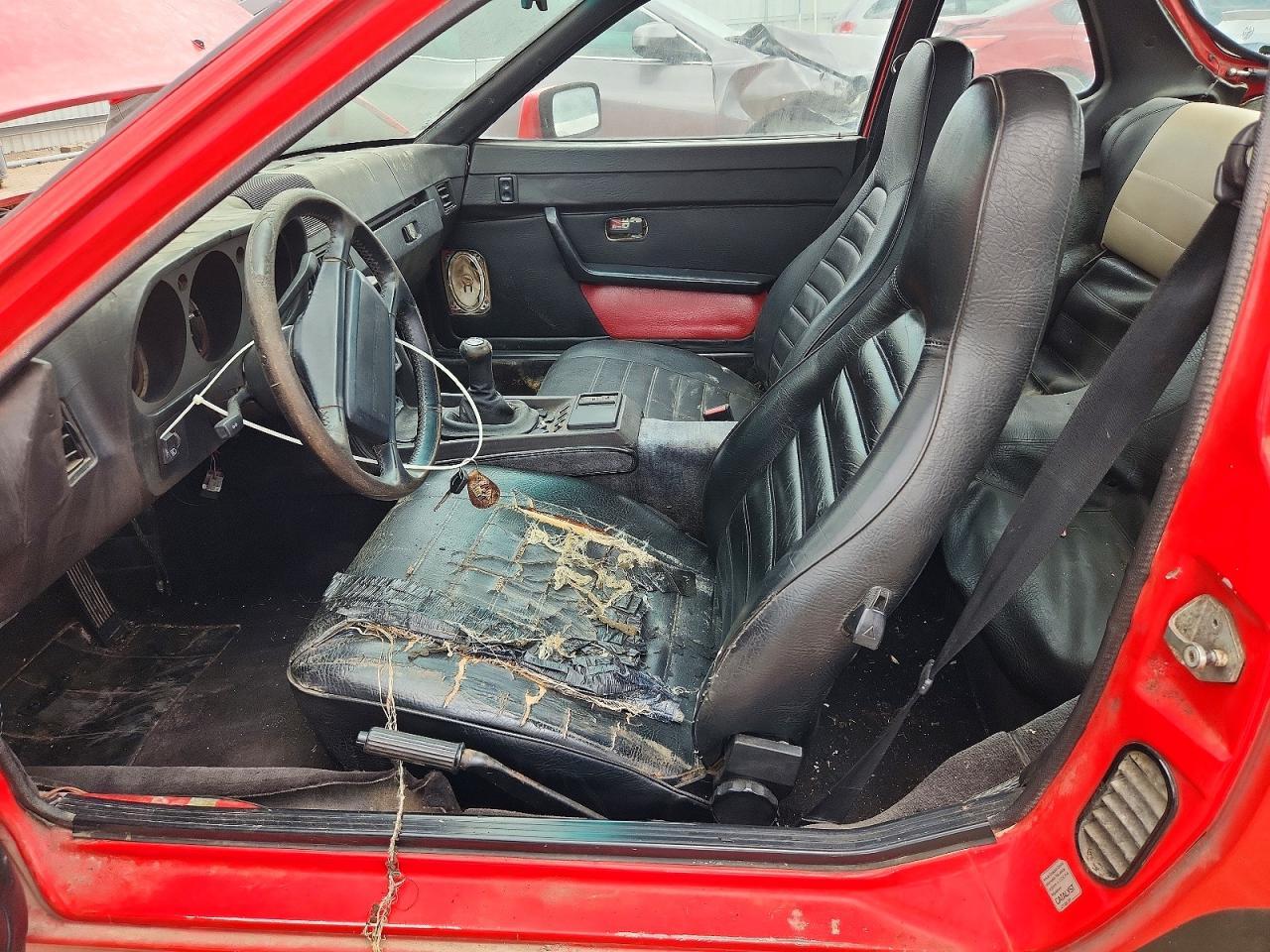 1983 PORSCHE 944 — Фото 7 из 12